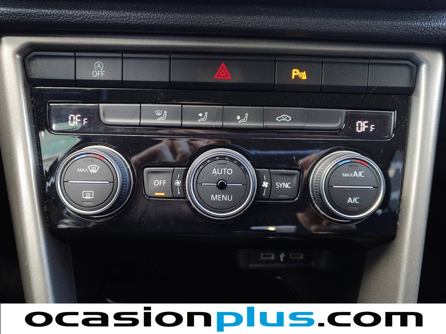 Foto Volkswagen T-Roc Volkswagen T-Roc Advance 1.0 TSI (110 CV)