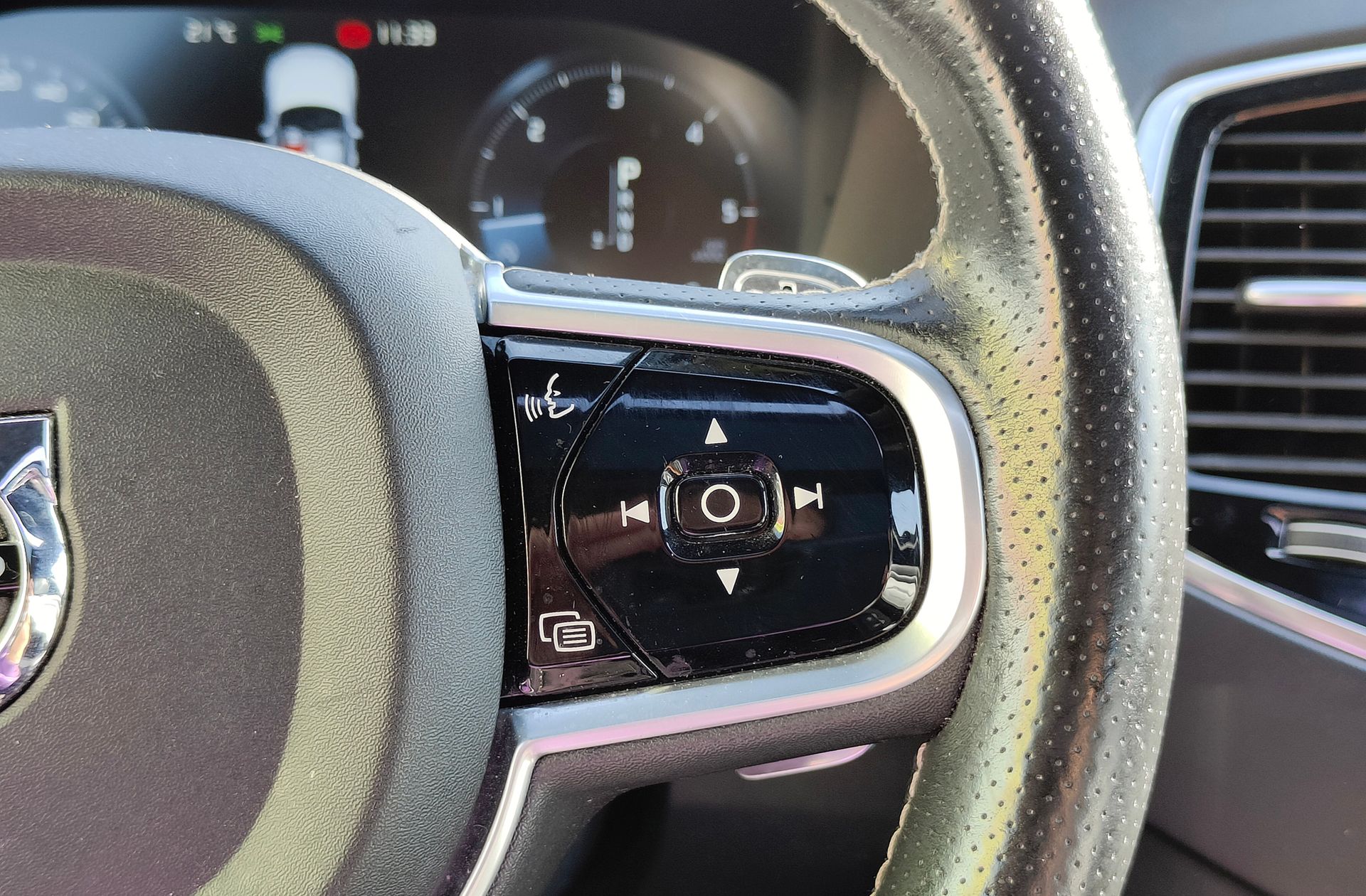 Volvo XC90 D5 R-Design AWD 7 plazas - foto 33