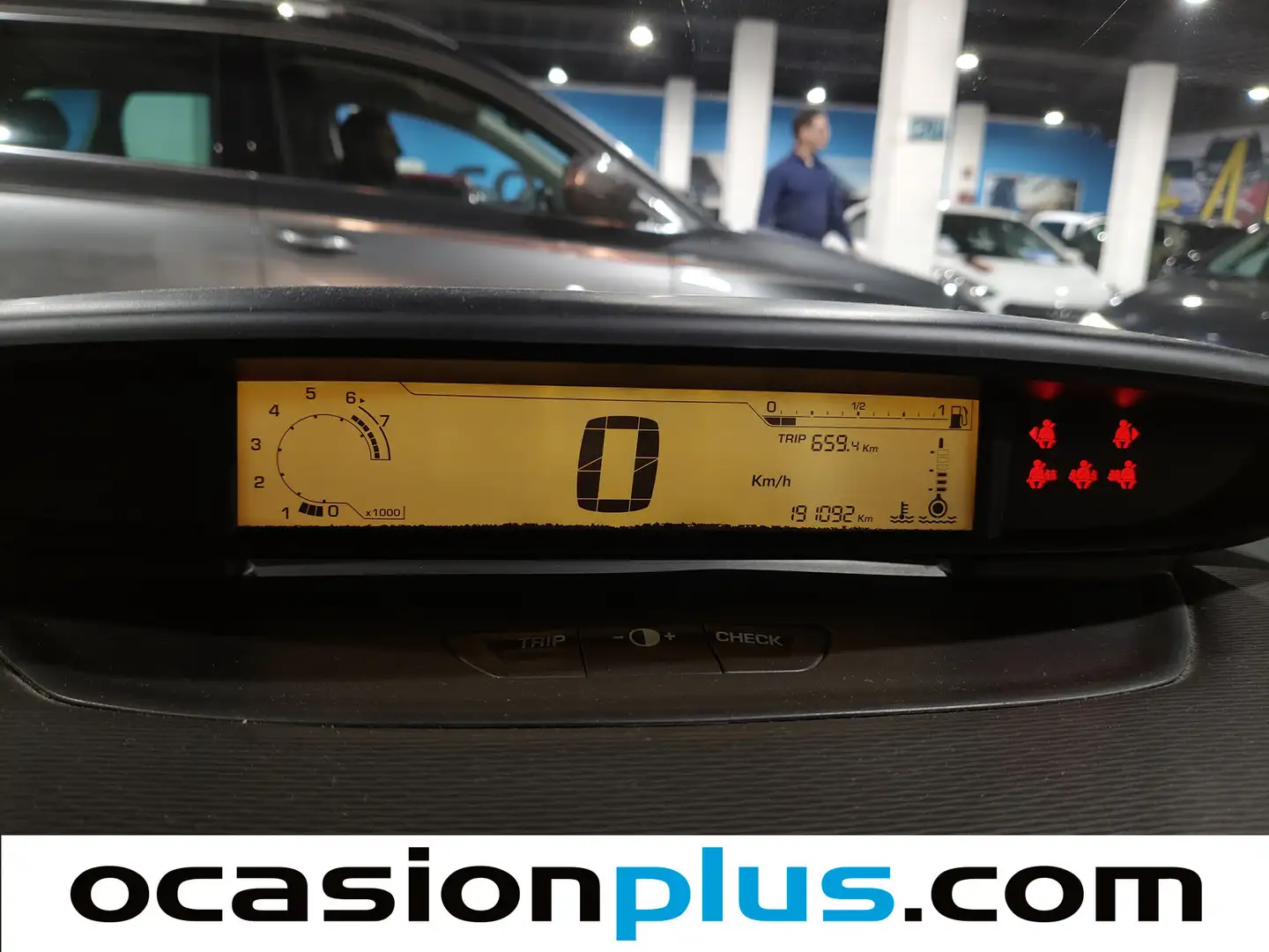 Foto Citroën C4 Citroen C4 1.6i VTI Cool (120 CV)