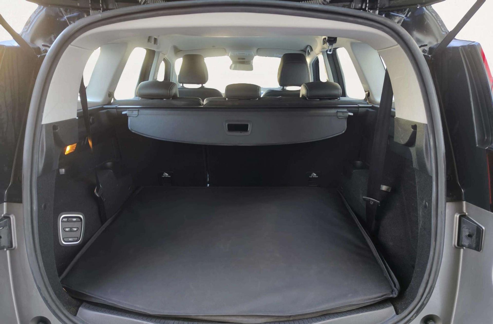 Renault Grand Scénic Zen TCe GPF 7 plazas - foto 22