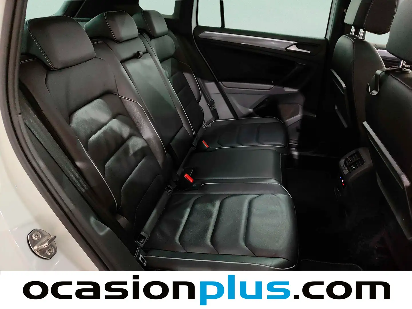 Foto Volkswagen Tiguan Volkswagen Tiguan Sport 2.0 TDI 4Motion (190 CV) DSG Pack R-Line