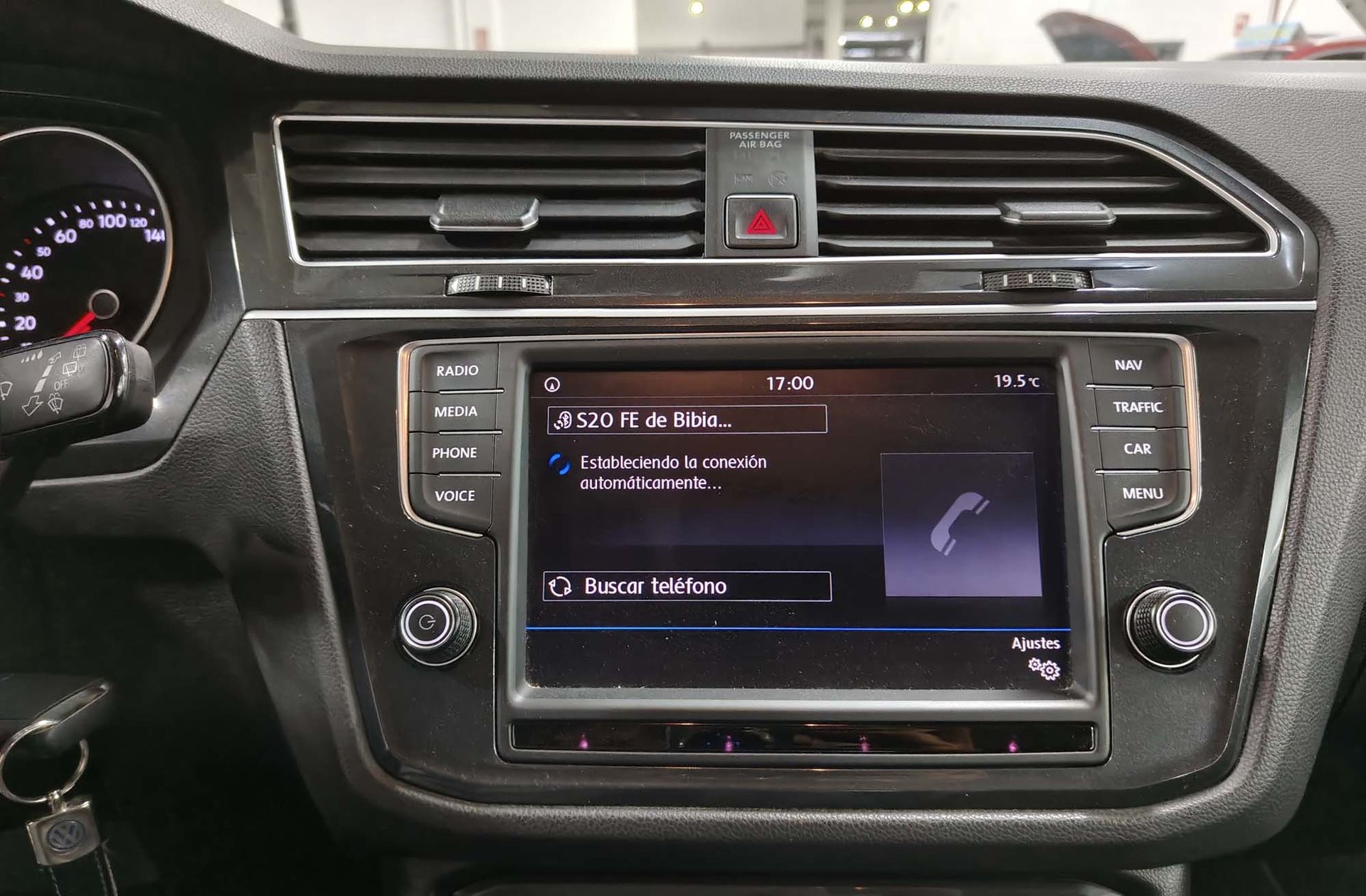 Volkswagen Tiguan Advance 2.0 TDI DSG - foto 30