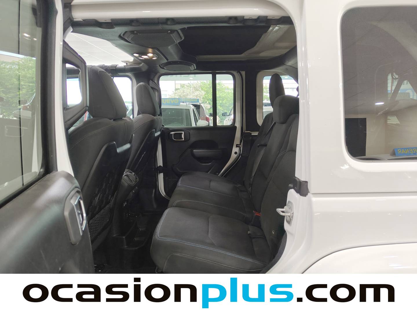 Foto asientos traseros Jeep Wrangler Jeep Wrangler 2.0 Rubicon 8ATX (381 CV)