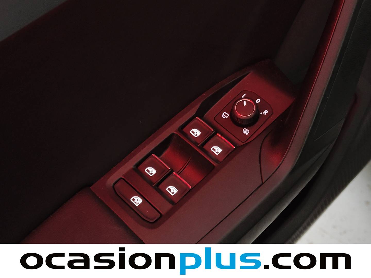 Foto Seat León SEAT León 1.5 eTSI S&S FR DSG (150 CV)