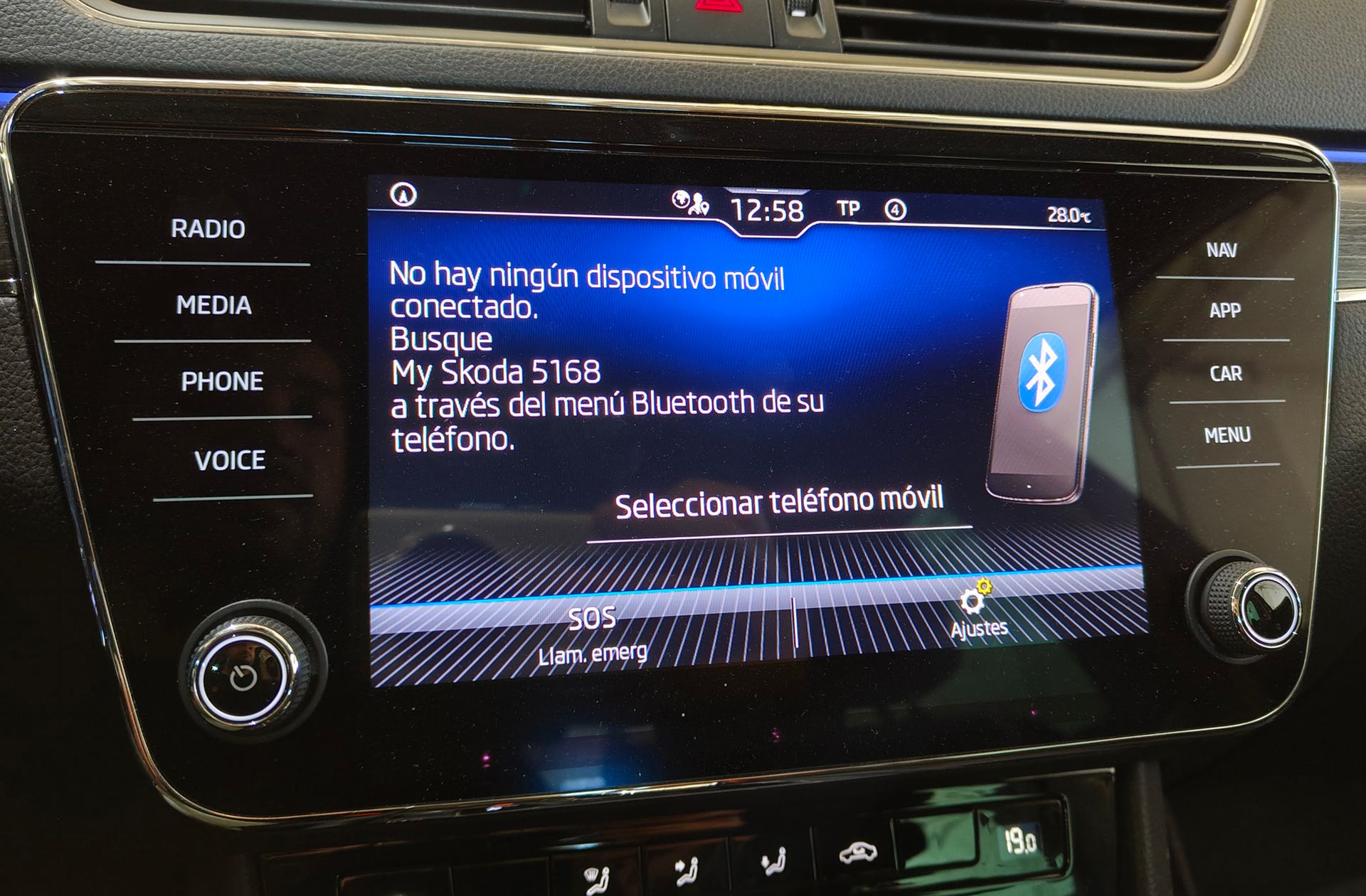 Škoda Superb 1.5 TSI Style DSG - foto 40