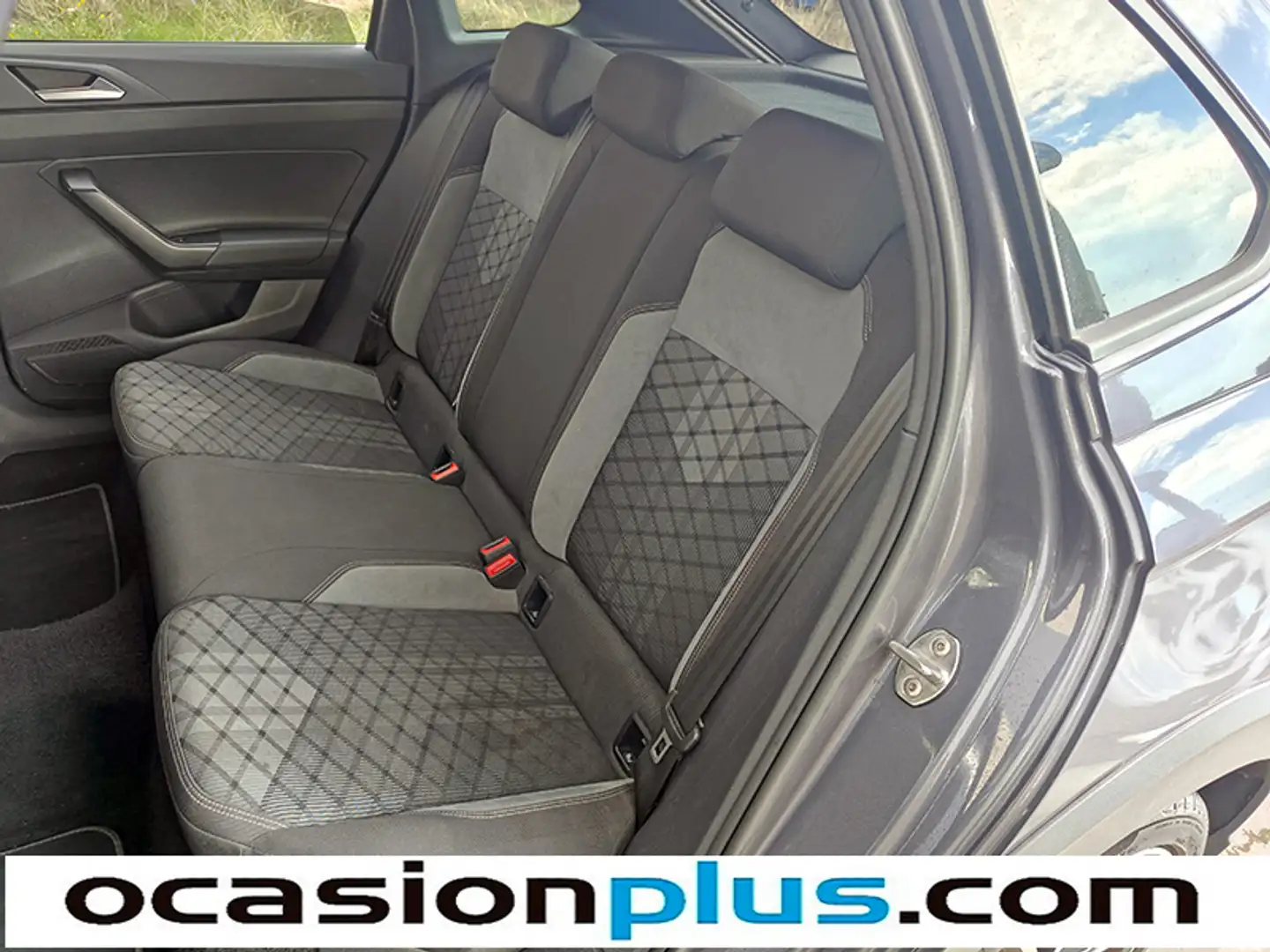 Foto Volkswagen Taigo Volkswagen Taigo R-Line 1.0 TSI  (110 CV) DSG