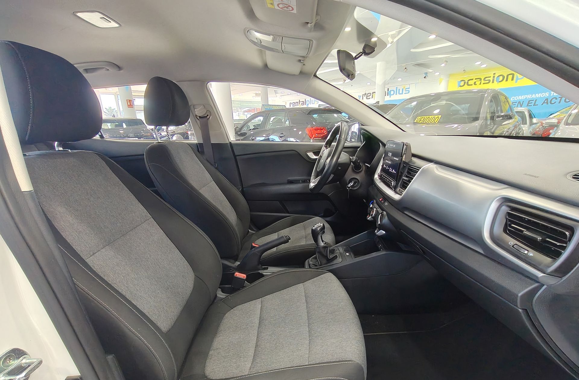Kia Stonic 1.0 T-GDi MHEV iMT Concept - foto 16