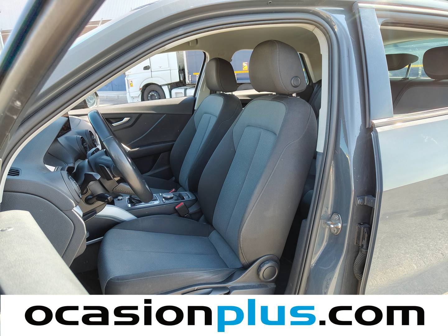 Foto asientos delanteros Audi Q2 Audi Q2 design edition 1.6 TDI (116 CV) S tronic