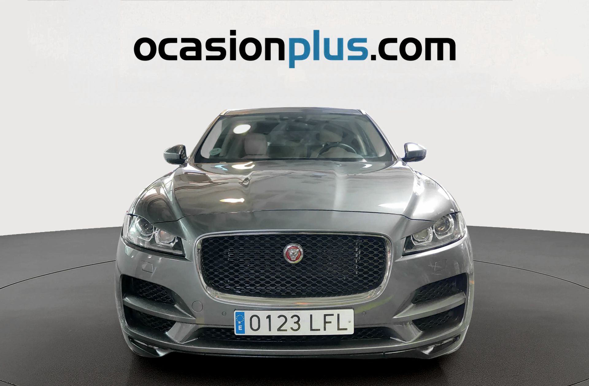 Jaguar F-Pace 2.0T i4 Prestige AWD - foto 15