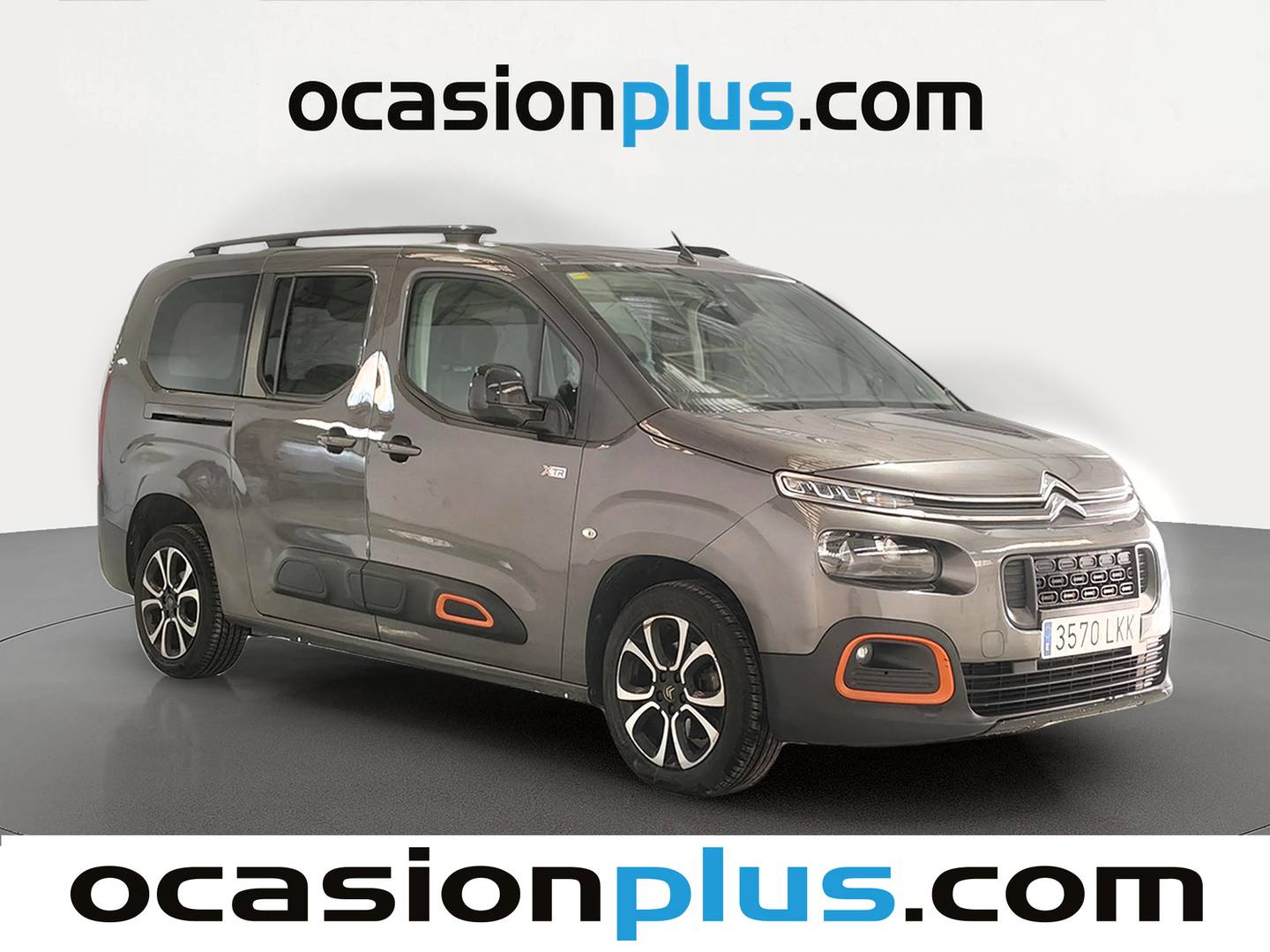 Foto delantera Citroën Berlingo Citroen Berlingo BlueHDi 130 S&S Talla XL Shine (130 CV) izquierda