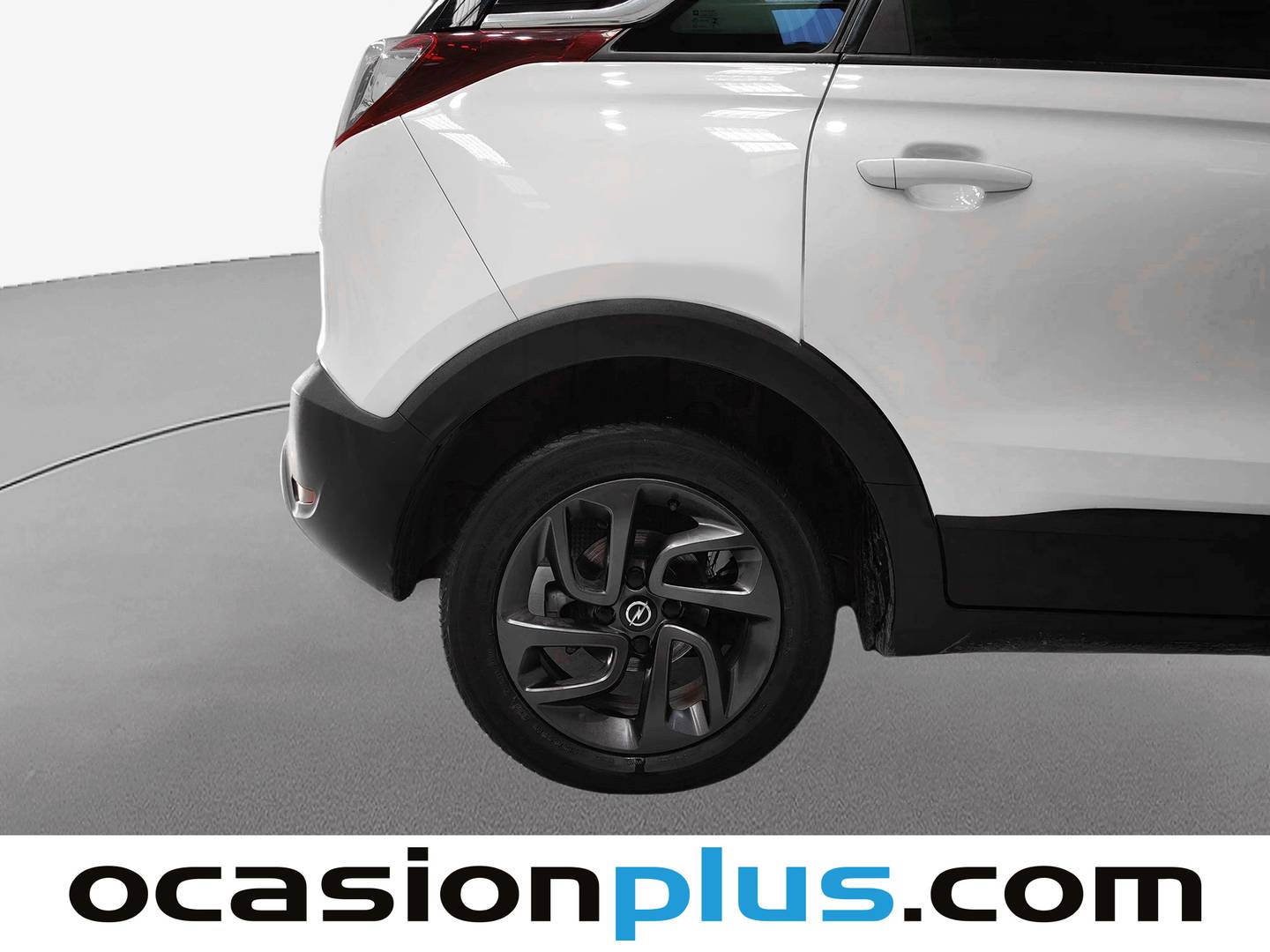 Opel Crossland X Opel Crossland X 1.2 S&S Design Line 120 Aniversario (110 CV) de segunda mano