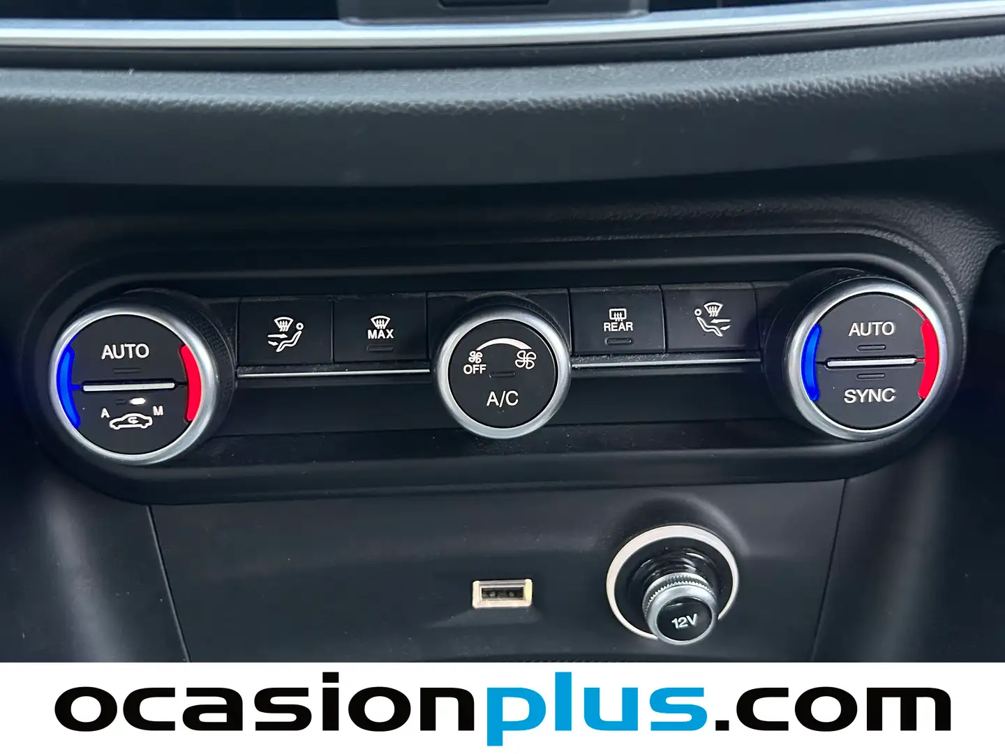 Foto Alfa Romeo Stelvio Alfa Romeo Stelvio 2.0 Gasolina Sprint Q4 Auto (200 CV)