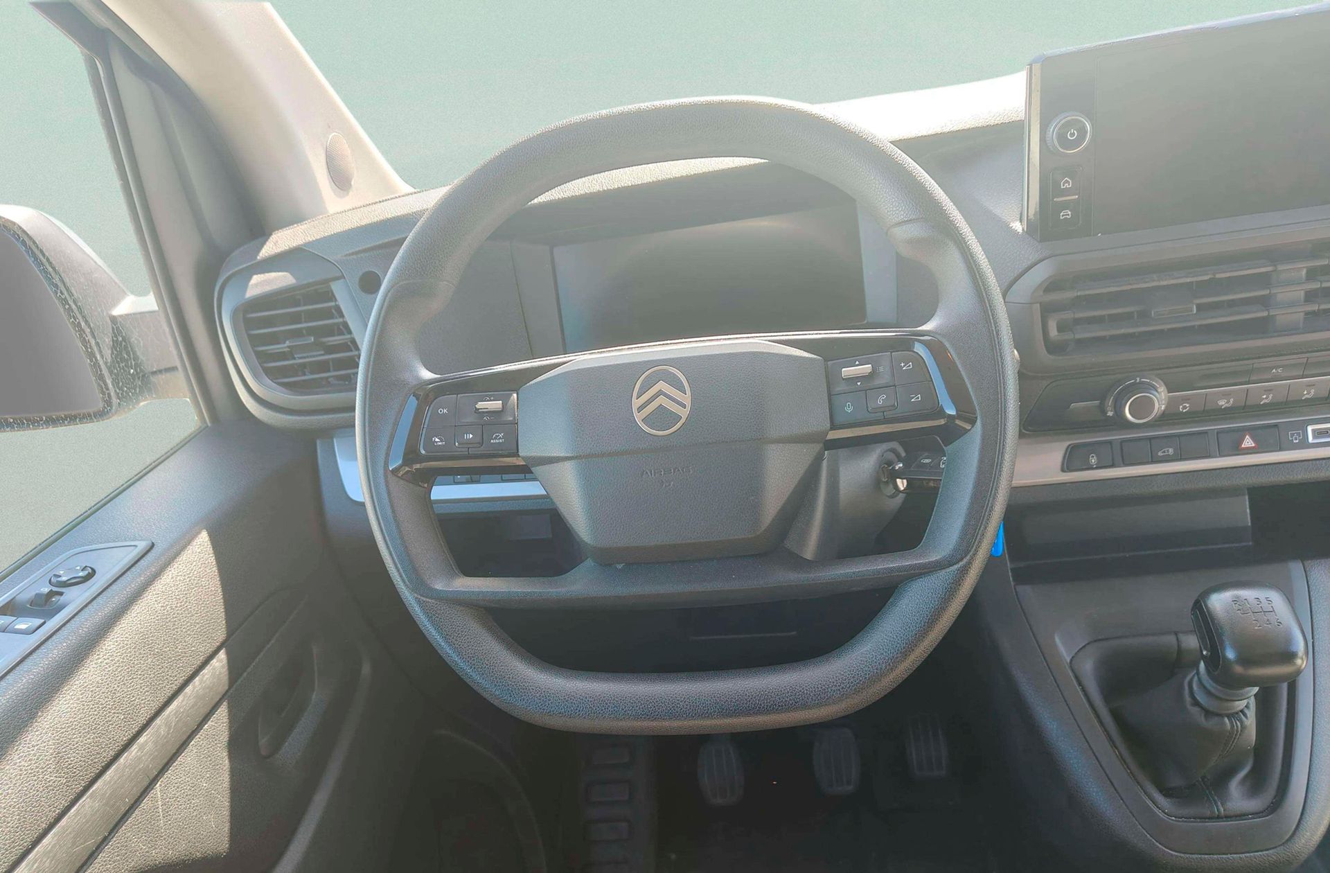 Citroën Jumpy Furgon BlueHDi 120 Talla M - foto 17