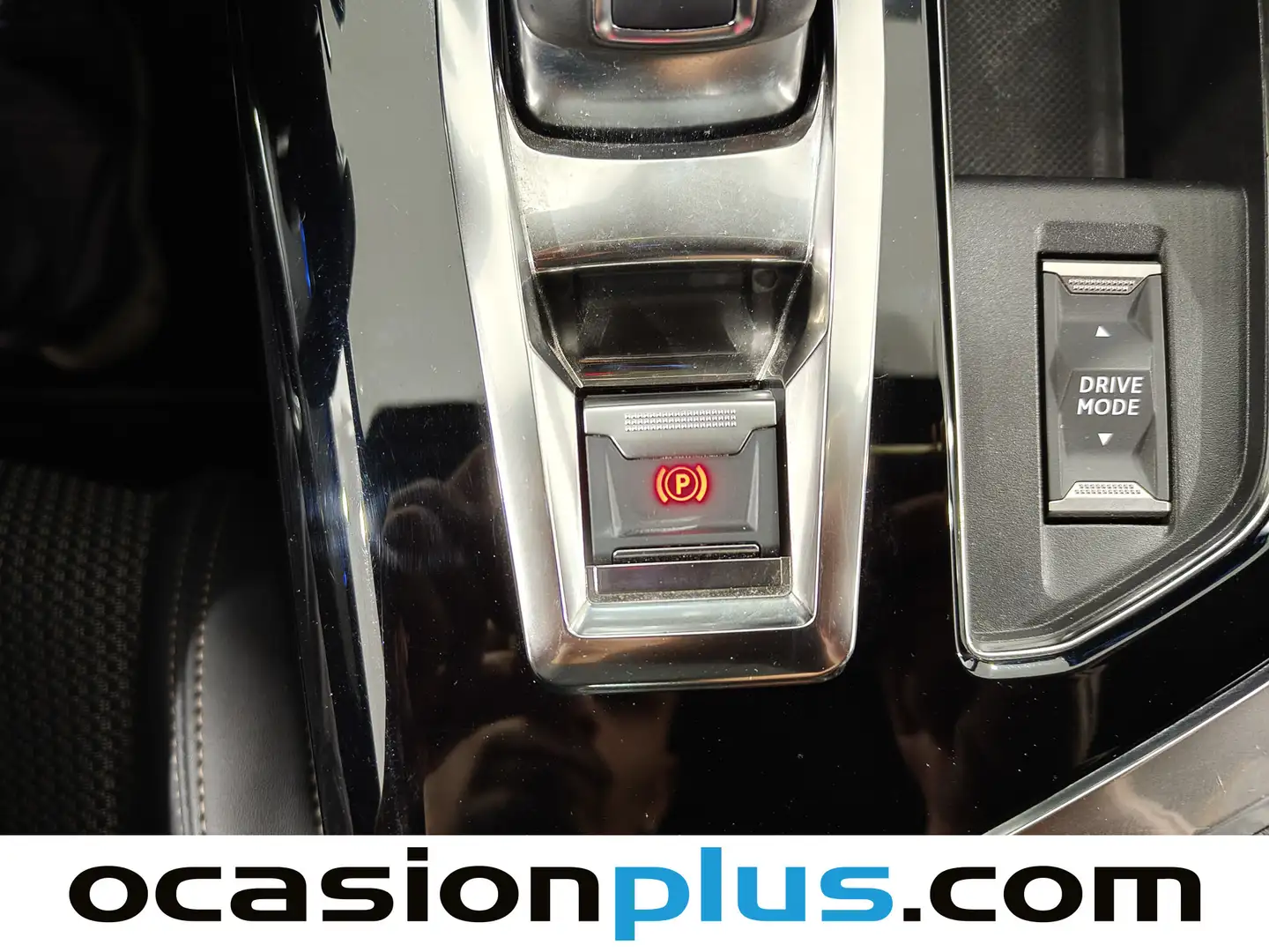 Foto Peugeot 3008 Peugeot 3008 PureTech 130 S&S GT EAT8 (130 CV)