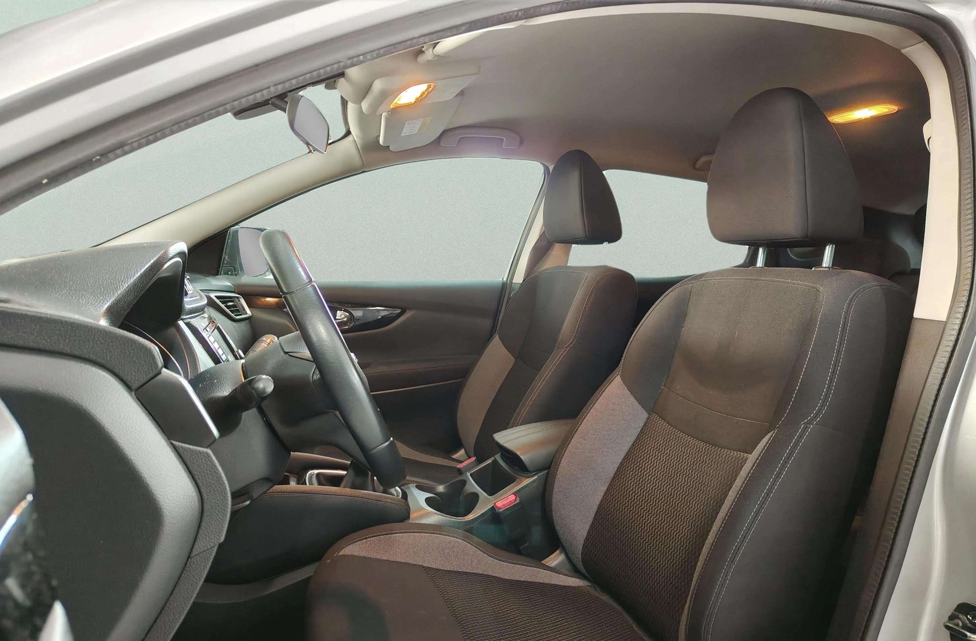 Nissan Qashqai DIG-T 140 N-Connecta - foto 11