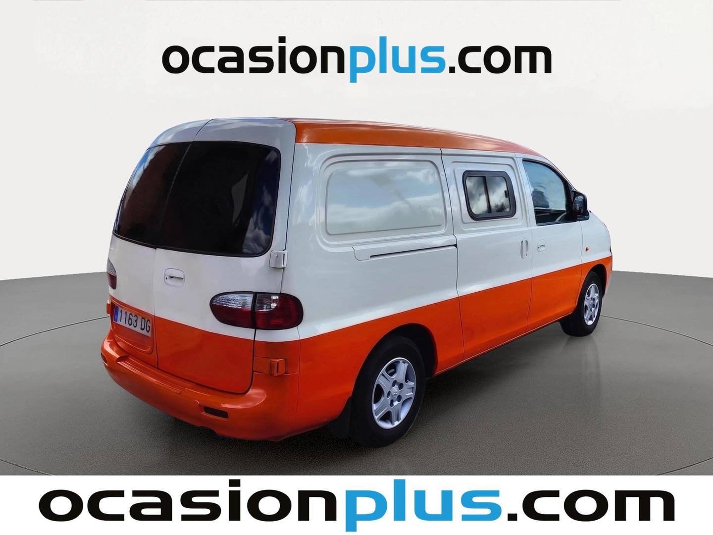 Foto trasera Hyundai H-1 Hyundai H-1 Camperizado H-1 Camperizado 2.5 TCi (99 CV) derecha