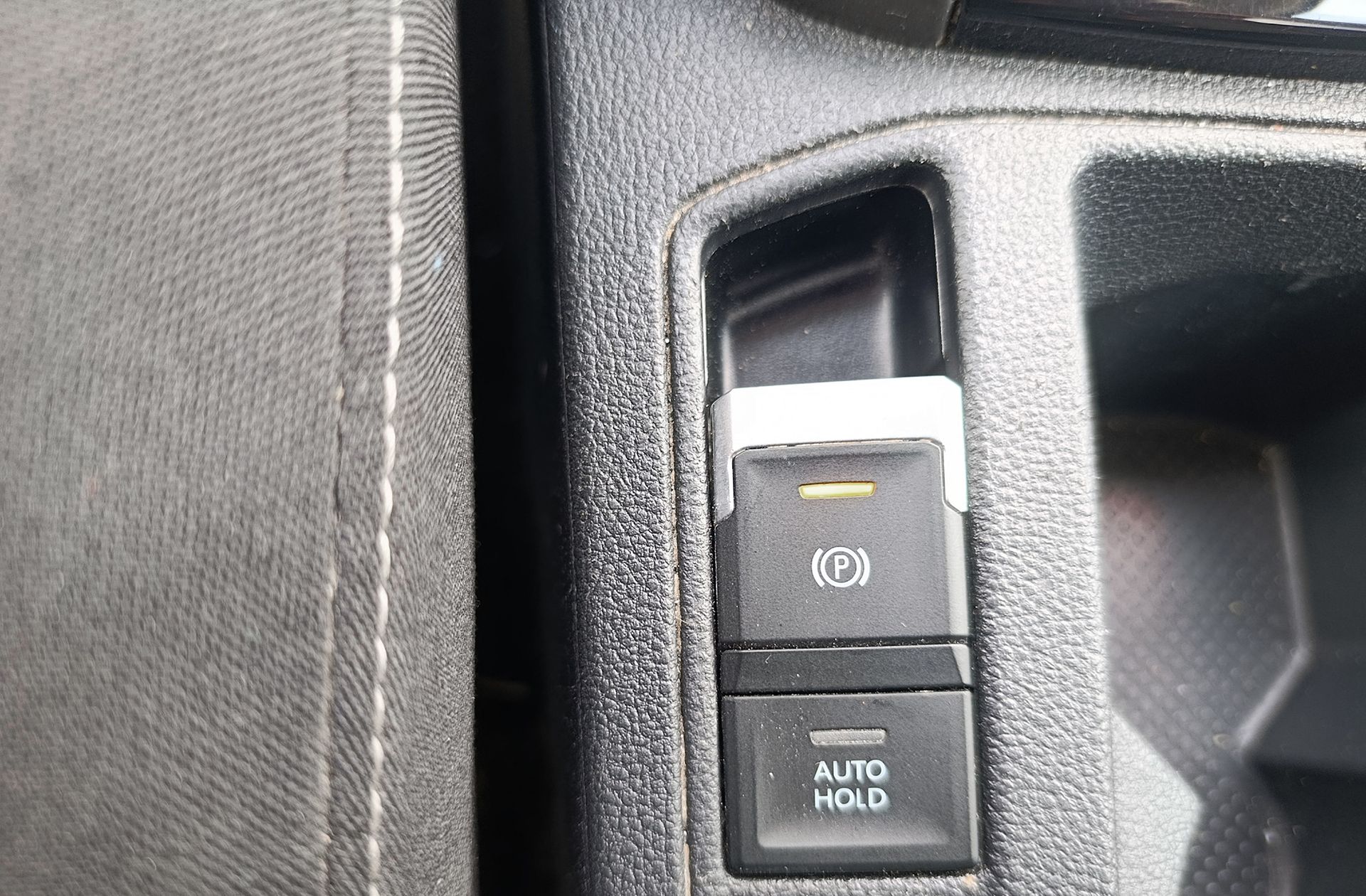 Volkswagen T-Roc Advance 1.0 TSI - foto 44