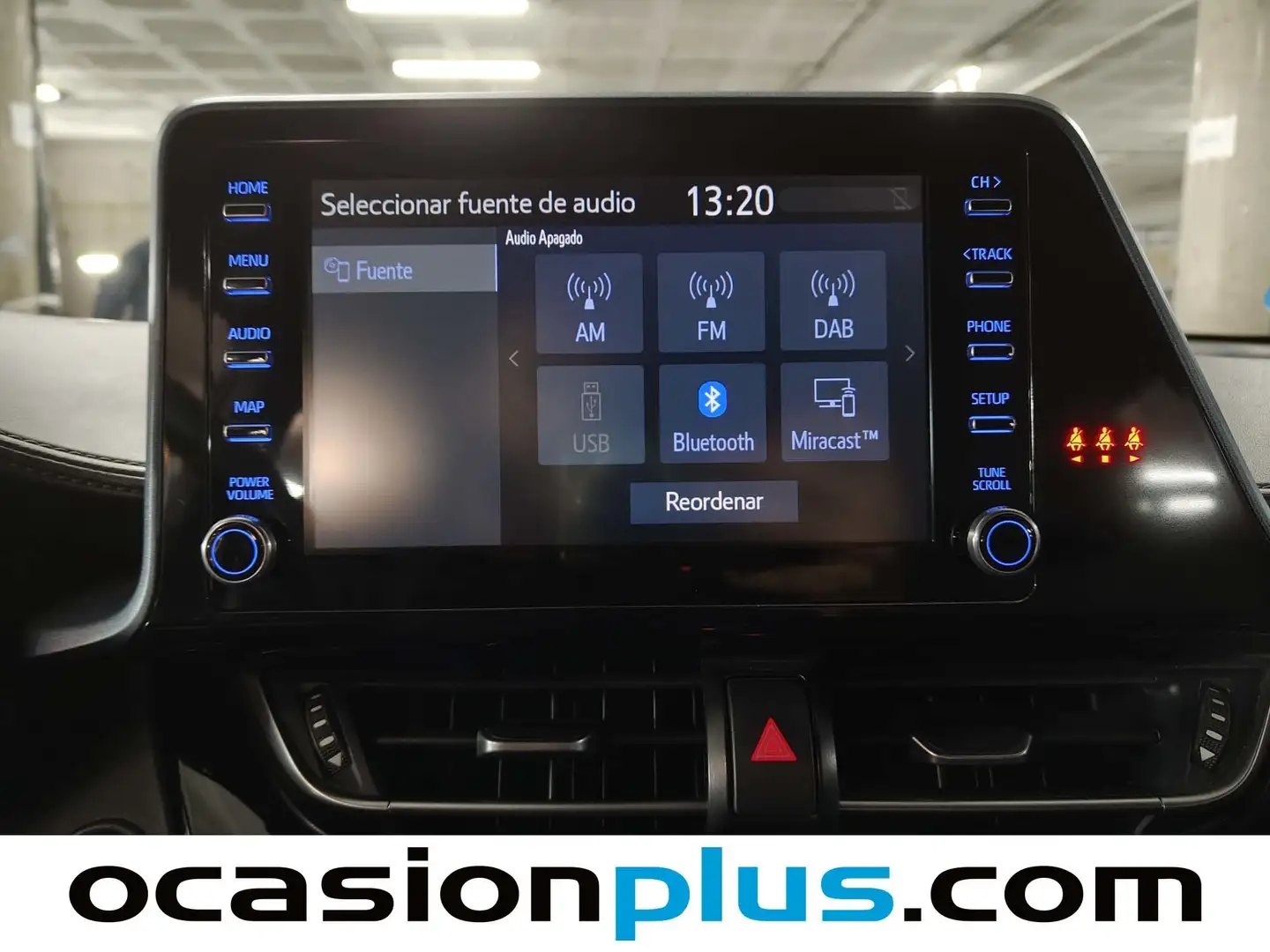 Foto Toyota C-HR Toyota C-HR 1.8 125H Advance (122 CV)