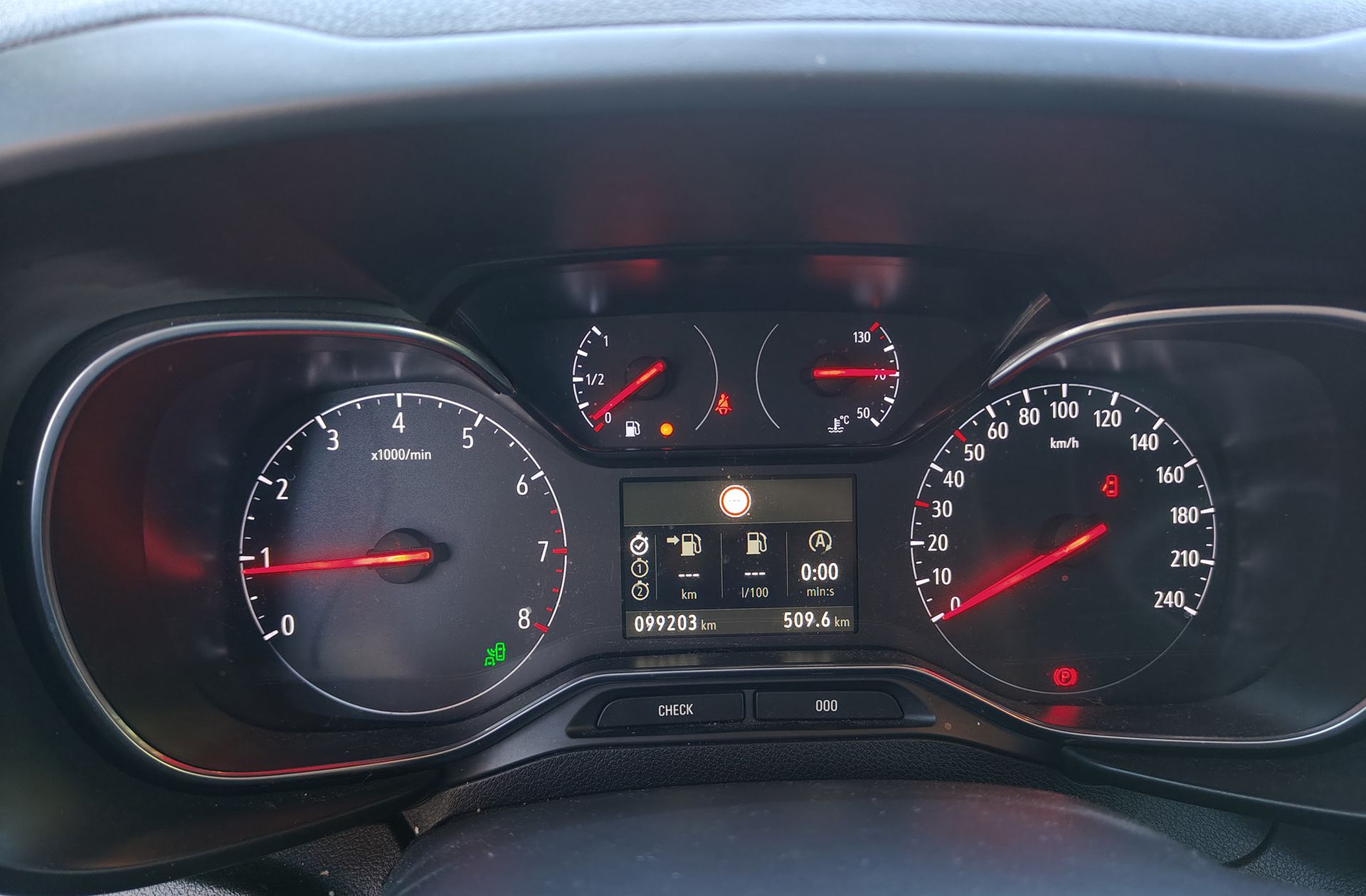 Opel Combo 1.2 Turbo Selective XL - foto 22