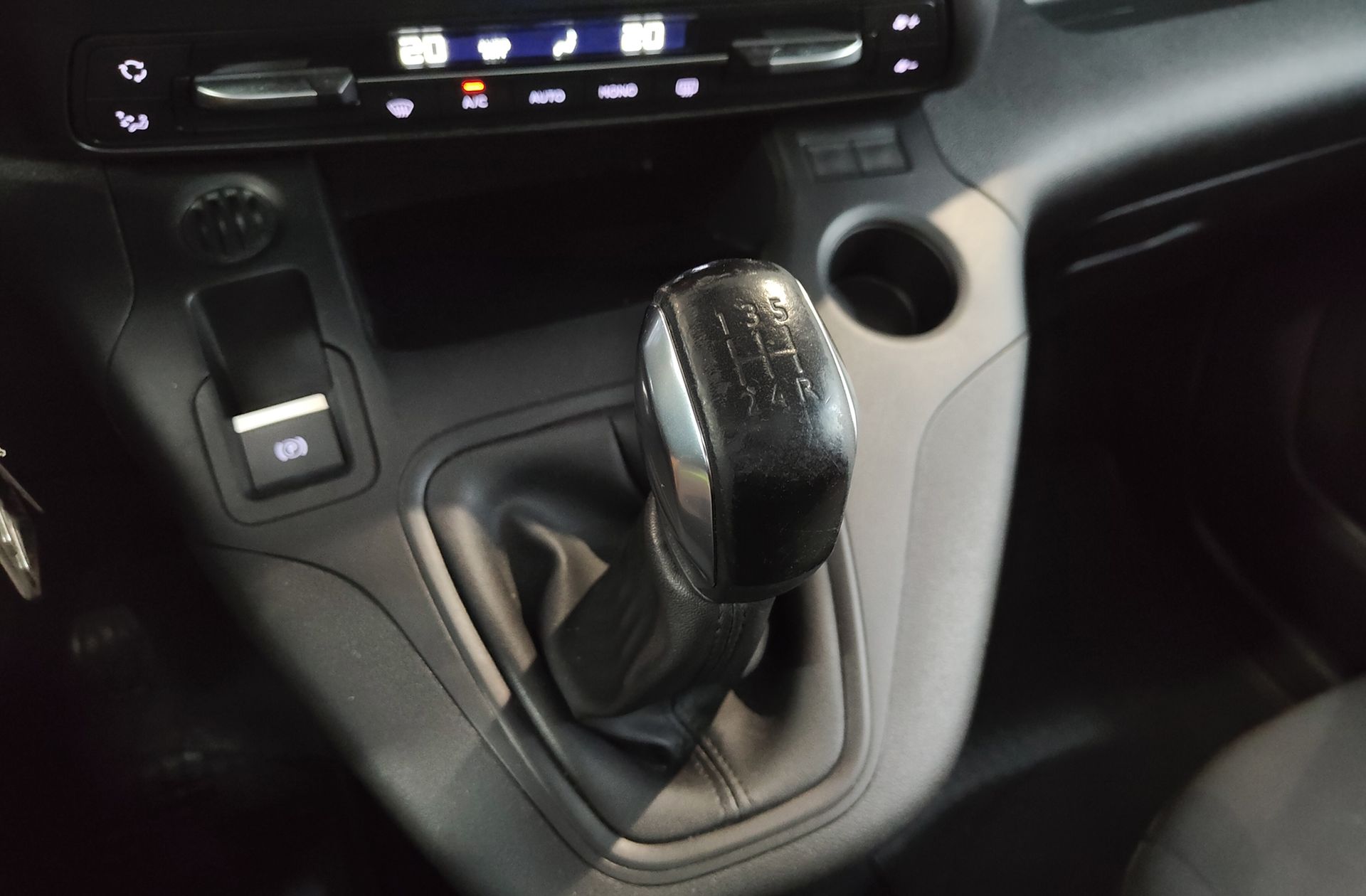Citroën Berlingo BlueHDi 100 Talla M Shine - foto 5