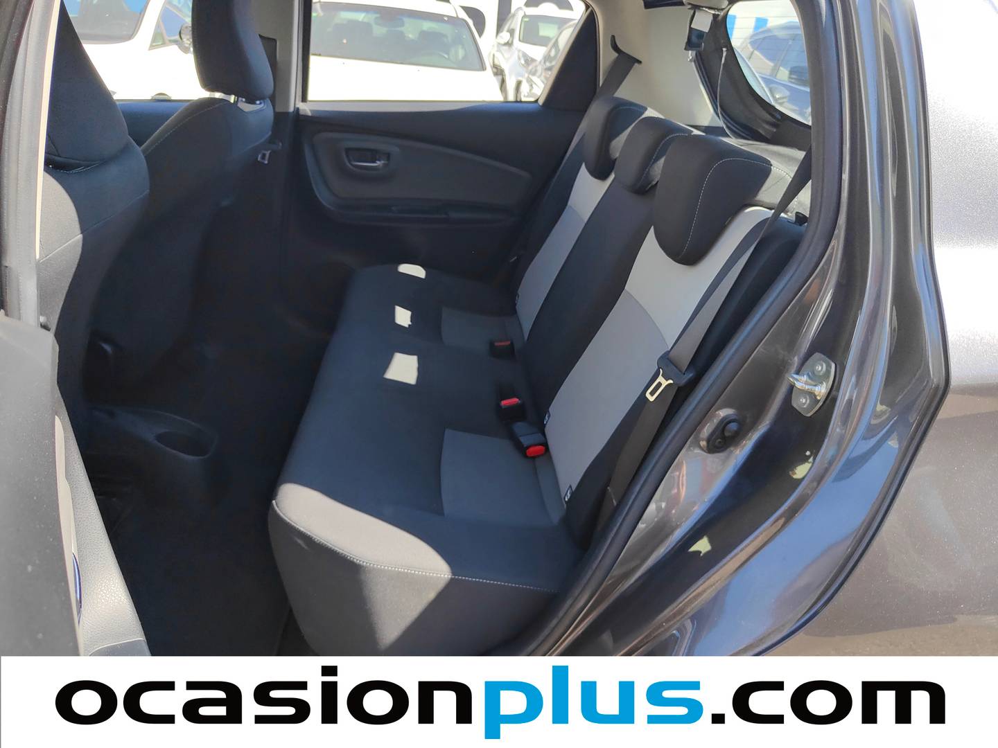 Foto asientos traseros Toyota Yaris Toyota Yaris 1.5 Active Tech (111 CV)