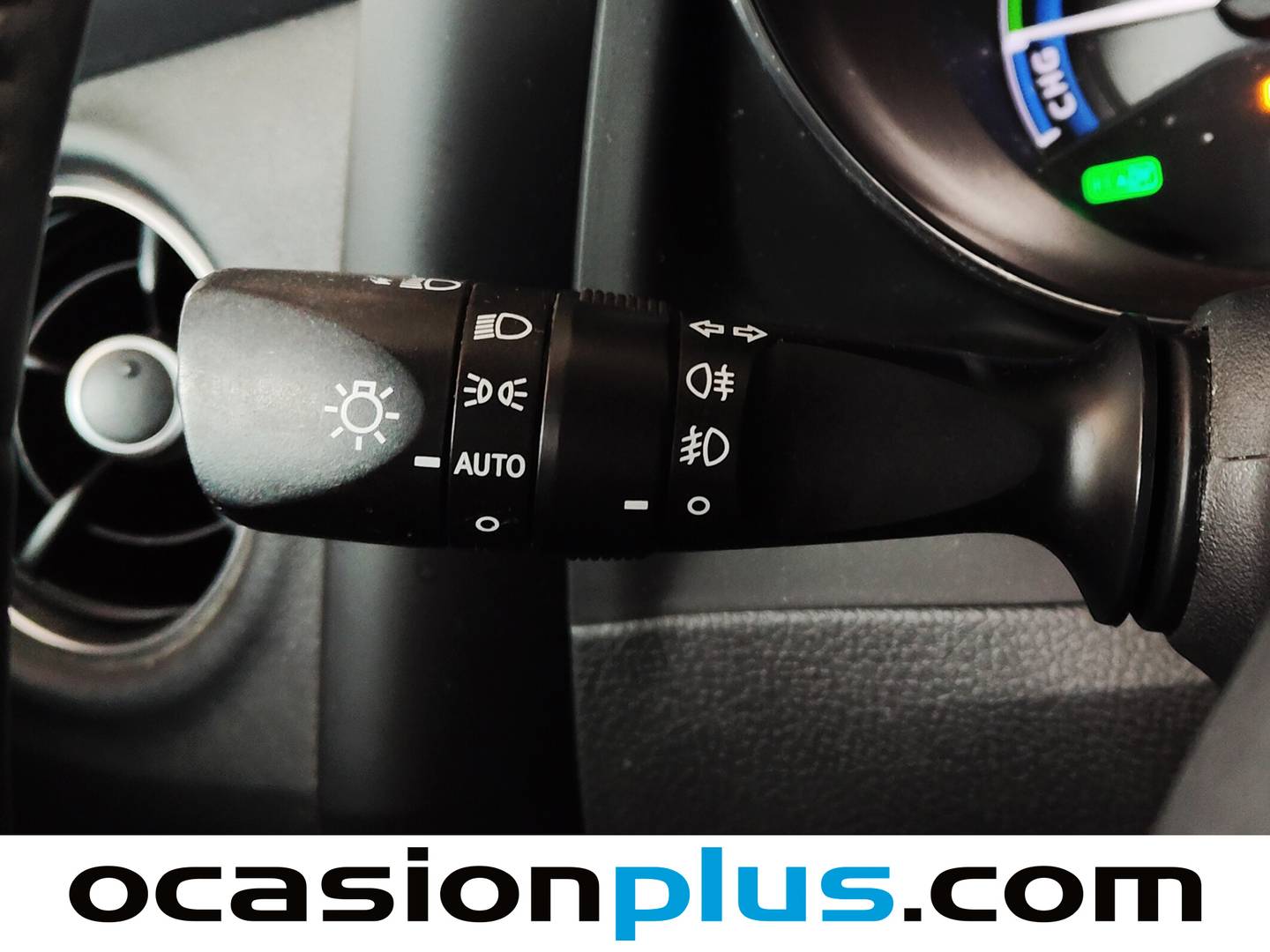 Equipamiento del Toyota Auris Toyota Auris Hybrid Active(136 CV)