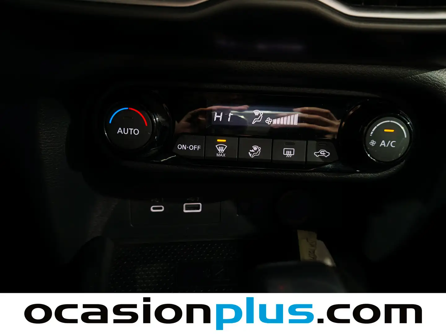 Foto Nissan JUKE Nissan Juke DIG-T N-Connecta 4x2 DCT  (114 CV)