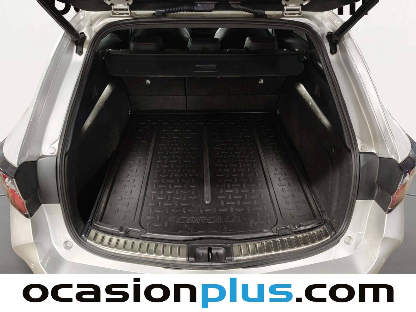 Foto Toyota Corolla Toyota Corolla Touring Sports 180H Advance 132 kW (180 CV)