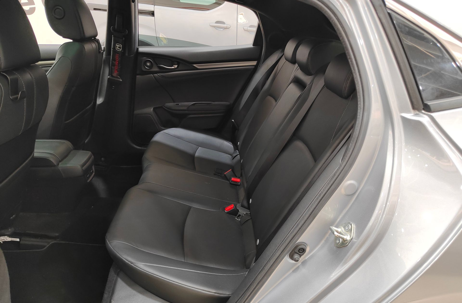 Honda Civic 1.0 I-VTEC Turbo Executive CVT - foto 12
