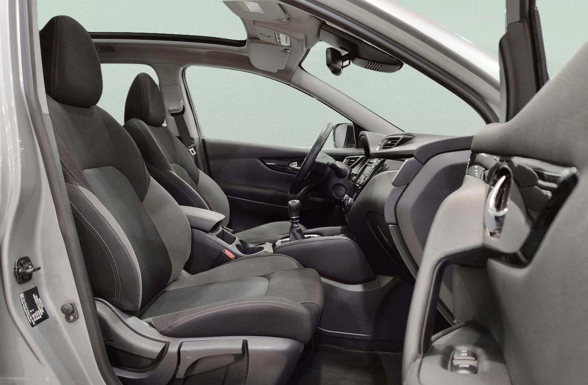 Nissan Qashqai DIG-T 140 N-Connecta - foto 18