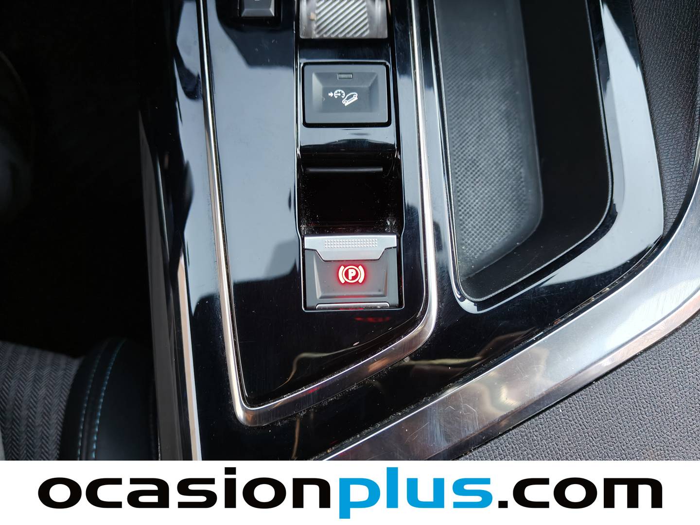 Foto Peugeot 3008 Hybrid Peugeot 3008 Hybrid 300 Allure Pack e-EAT8 (300 CV)