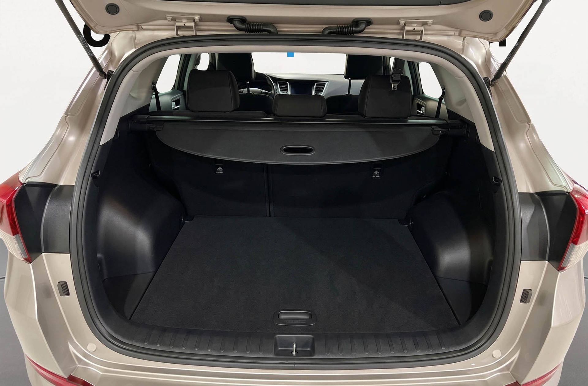 Hyundai Tucson 1.7 CRDi BlueDrive Tecno Sky 4x2 - foto 18