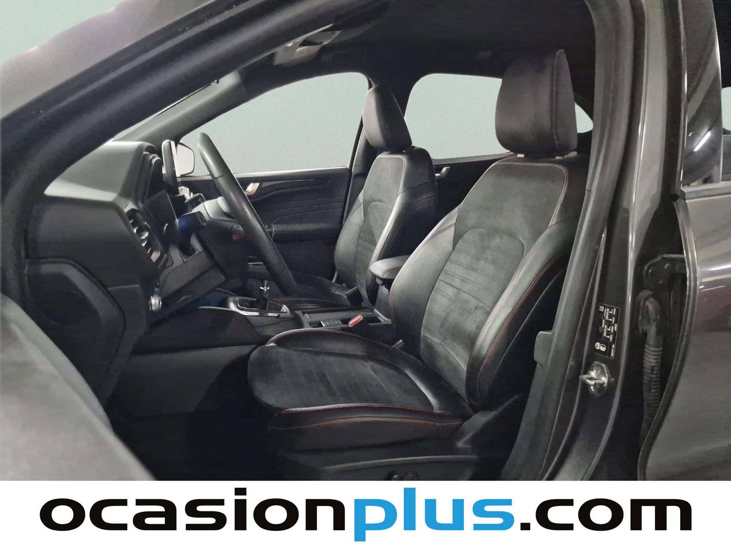 Foto asientos delanteros Ford Kuga Ford Kuga 1.5T EcoBoost ST-Line X 4x2 (150 CV)