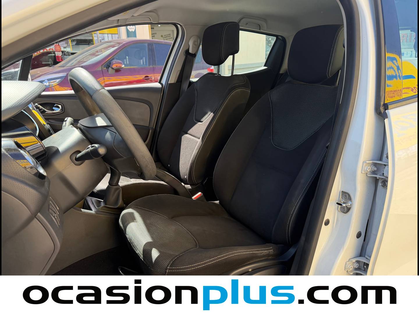 Foto asientos delanteros Renault Clio Renault Clio Expression 1.2 16v (75 CV)