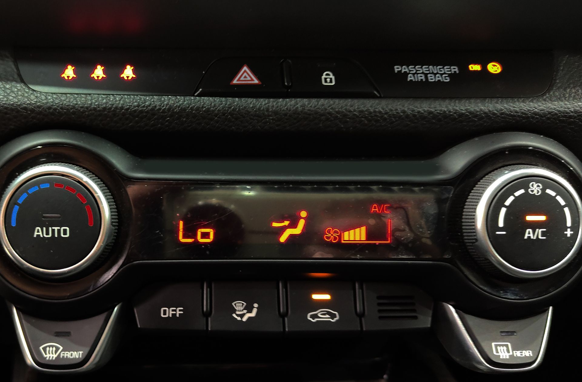 Kia Stonic 1.0 T-GDi MHEV Drive iMT - foto 31