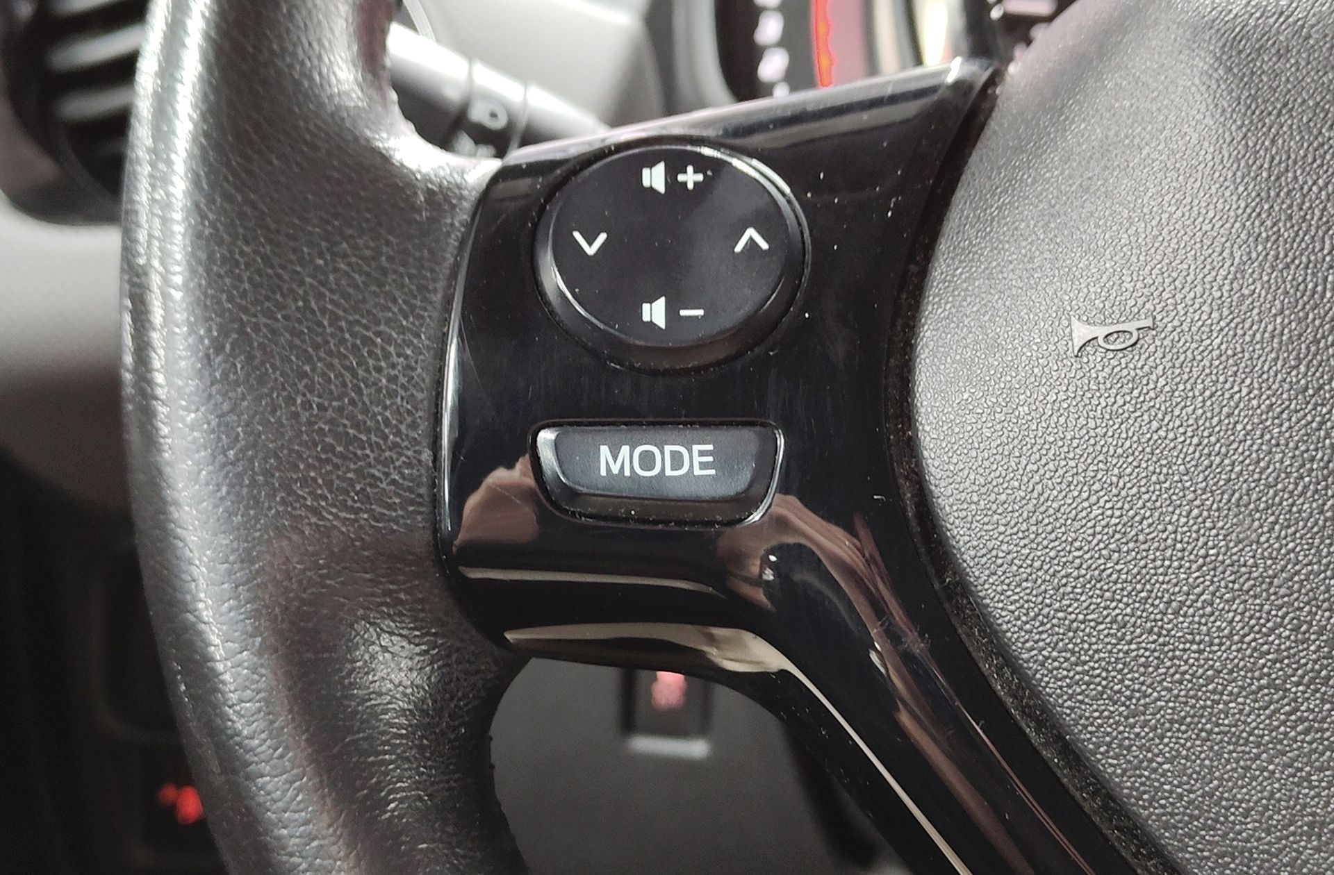Peugeot 108 1.0 VTI Top! Allure - foto 22