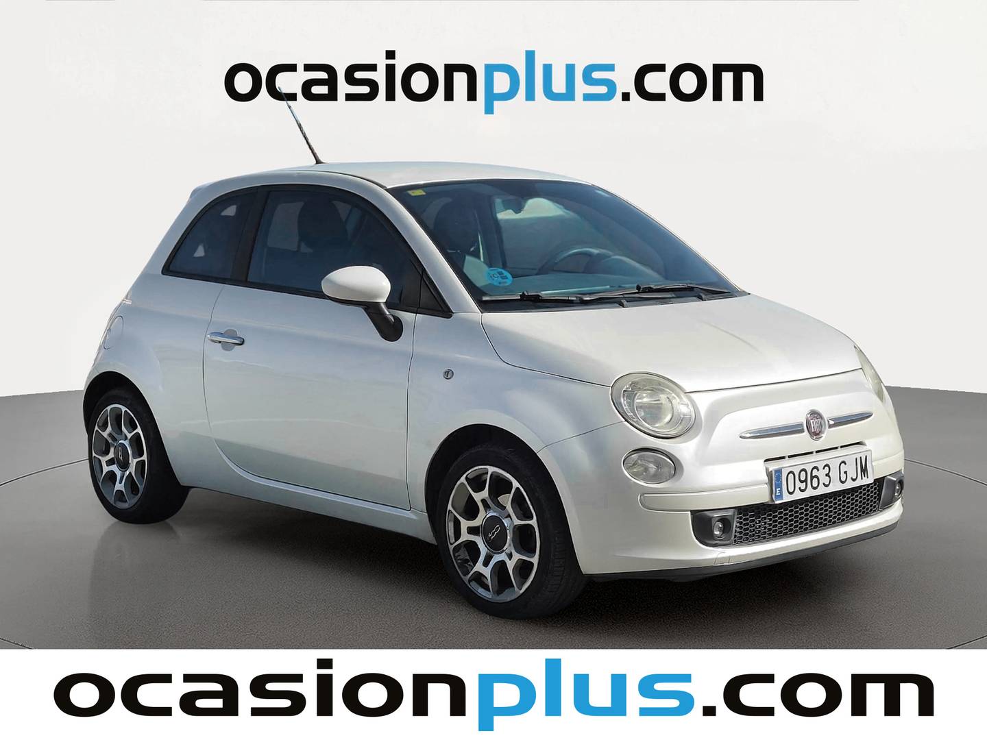 Foto delantera Fiat 500 Fiat 500 1.2 8v Lounge (69 CV) derecha