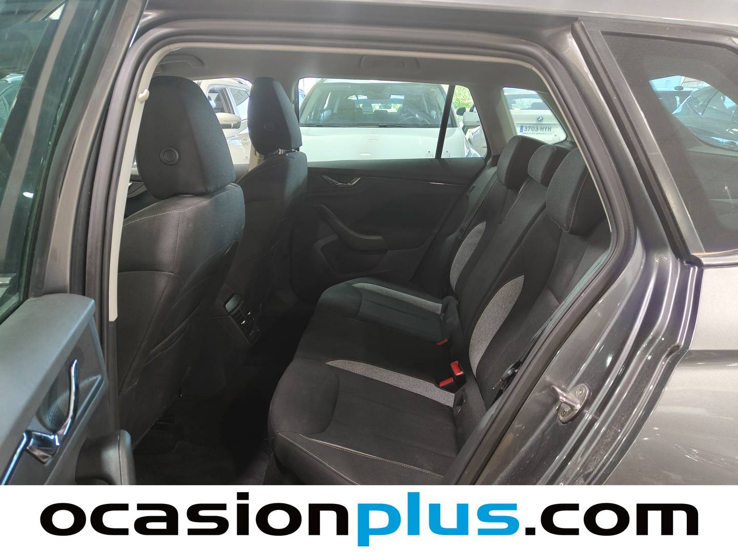 Foto asientos traseros Skoda Kamiq Skoda Kamiq 1.0 TSI Selection DSG (115 CV)