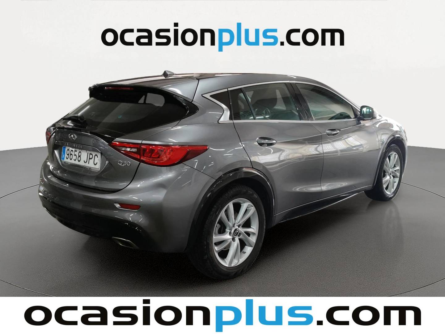Foto trasera Infiniti Q30 Infiniti Q30 2.2D Premium 7DCT (170 CV) derecha