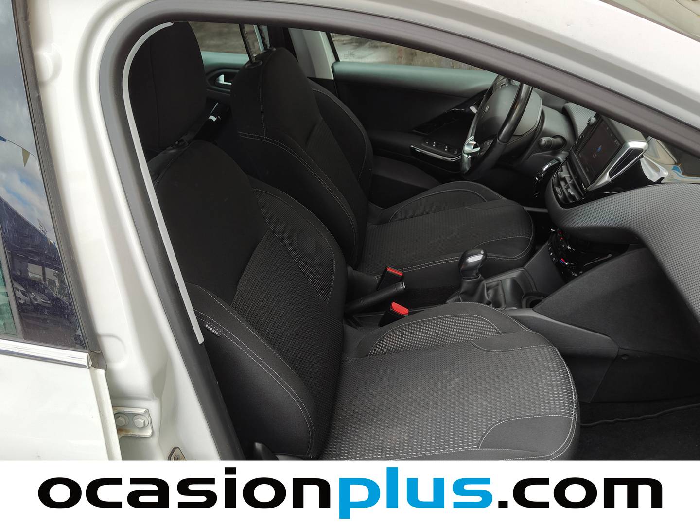 Peugeot 208 Peugeot 208 1.2L PureTech Allure (82 CV) km 0