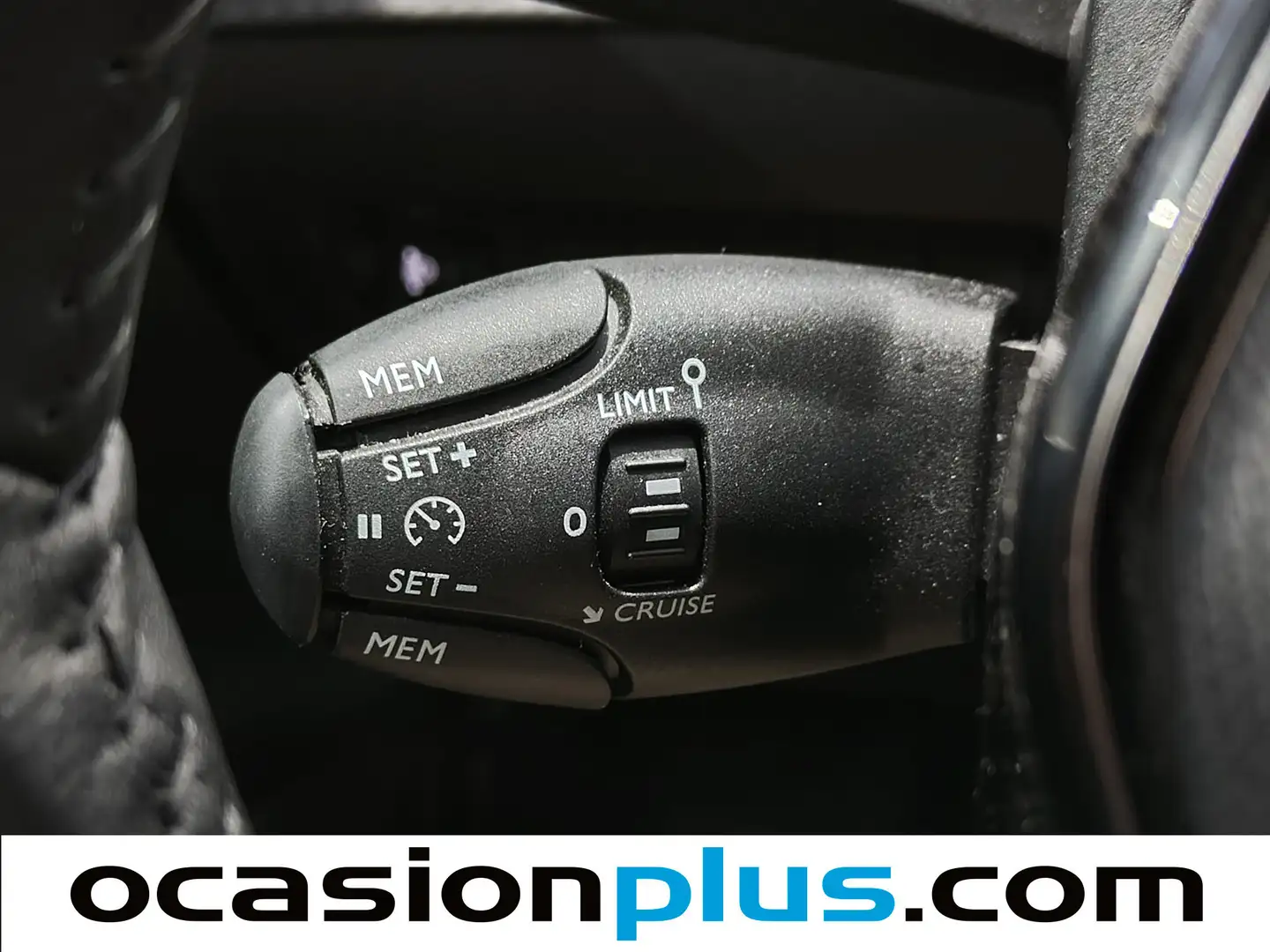 Foto Peugeot 208 Peugeot 208 PureTech 100 Allure (100 CV)