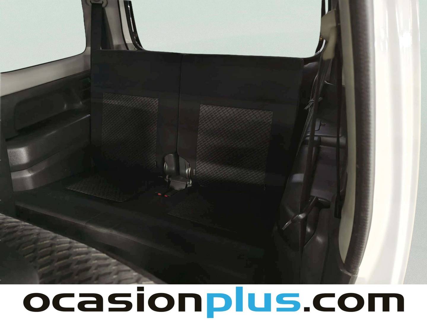 Foto asientos traseros Suzuki Jimny Suzuki Jimny 1.3 JX Ranger (85 CV)