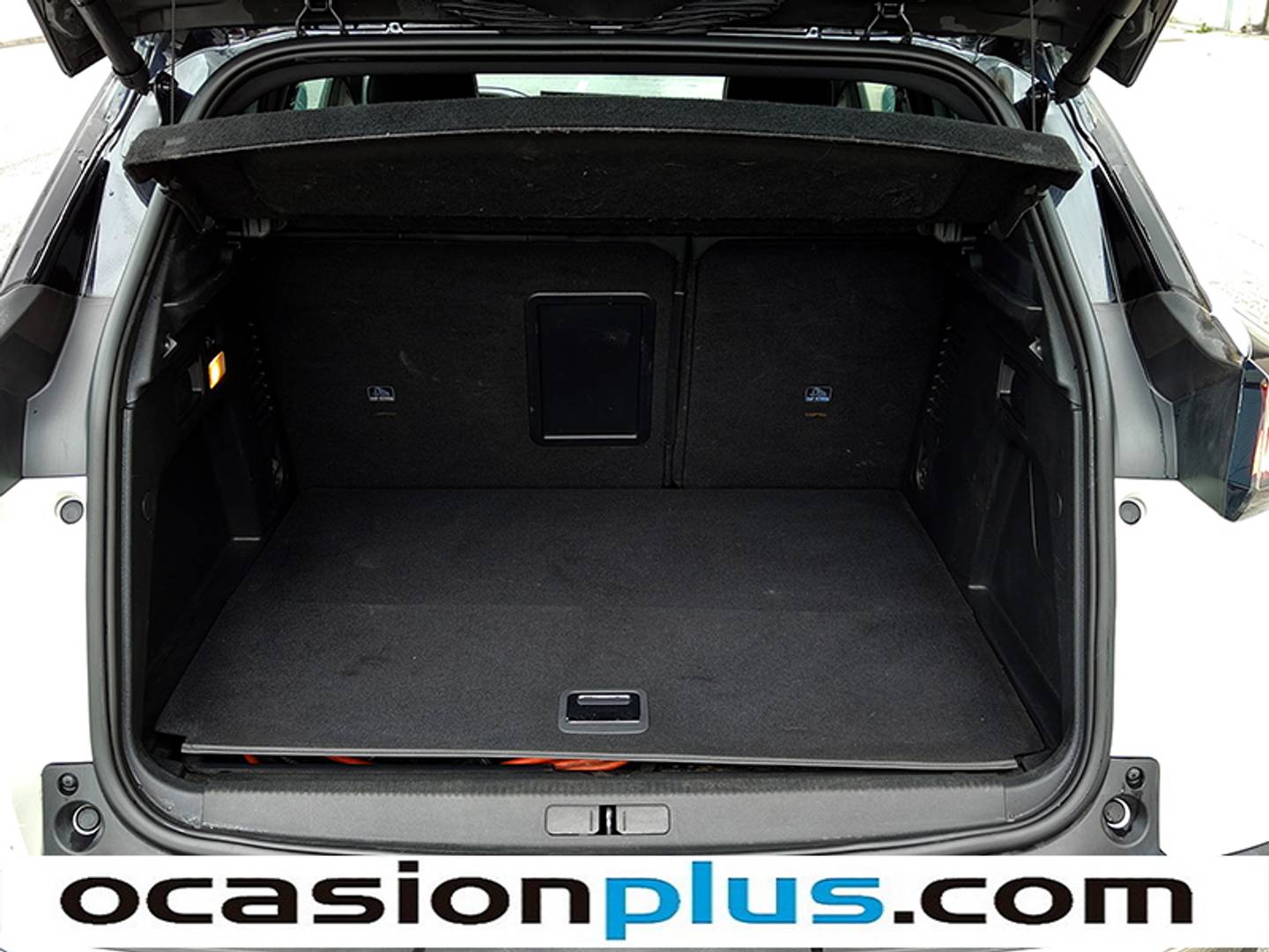 Foto Peugeot 3008 Hybrid Peugeot 3008 Hybrid 300 GT Pack e-EAT8 (300 CV)