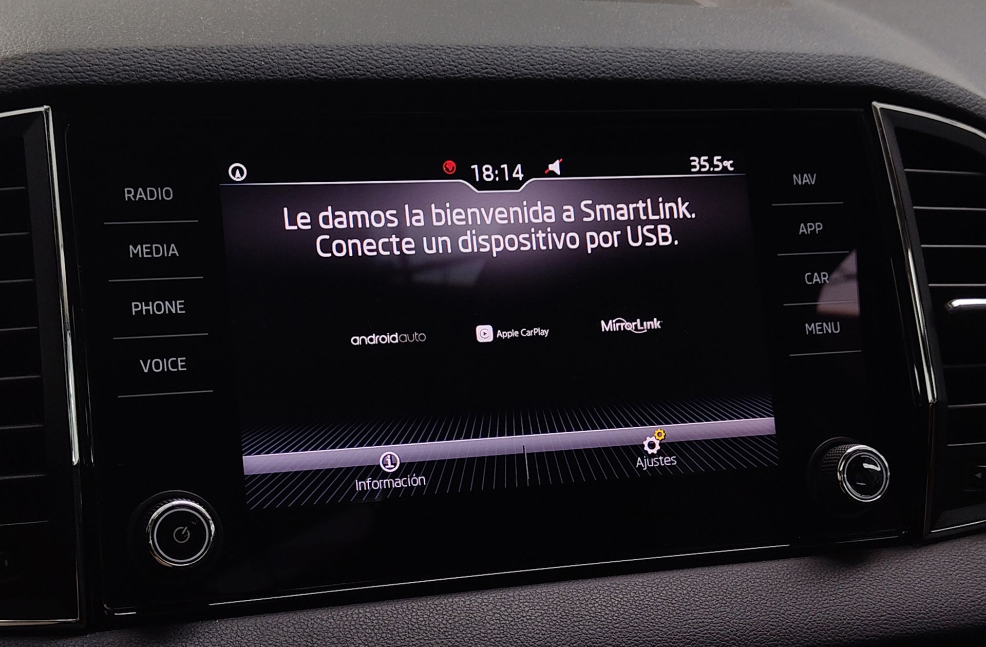 Škoda Karoq 1.5 TSI ACT Ambition DSG - foto 10