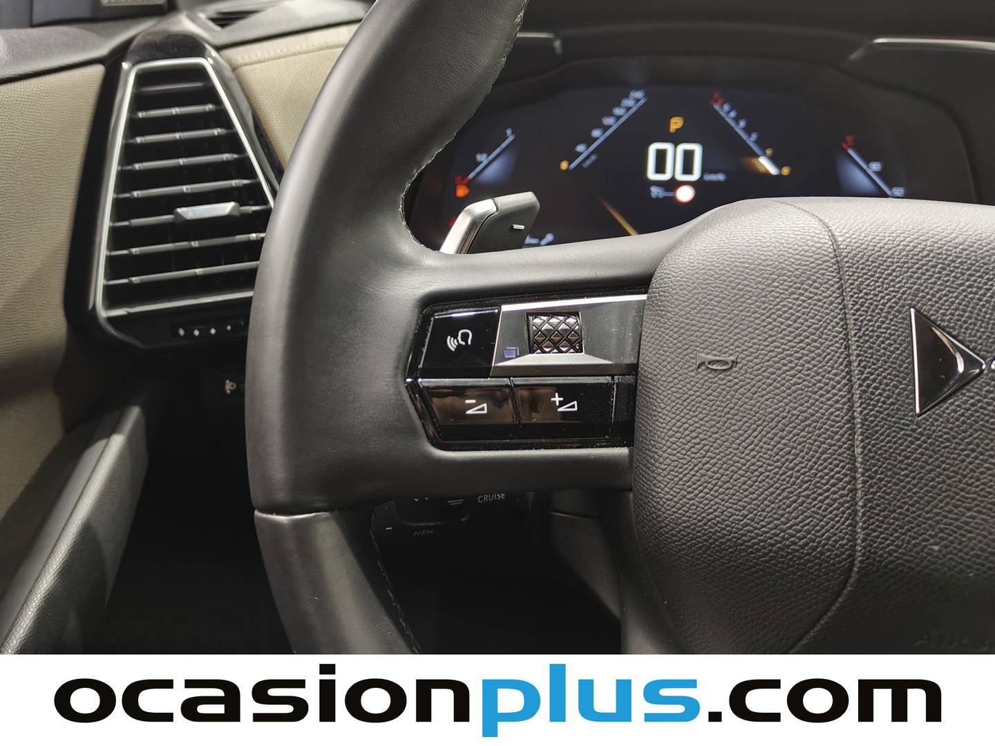 Foto DS DS 7 Crossback DS DS7 Crossback PureTech 130 Bastille+ AT (131 CV)