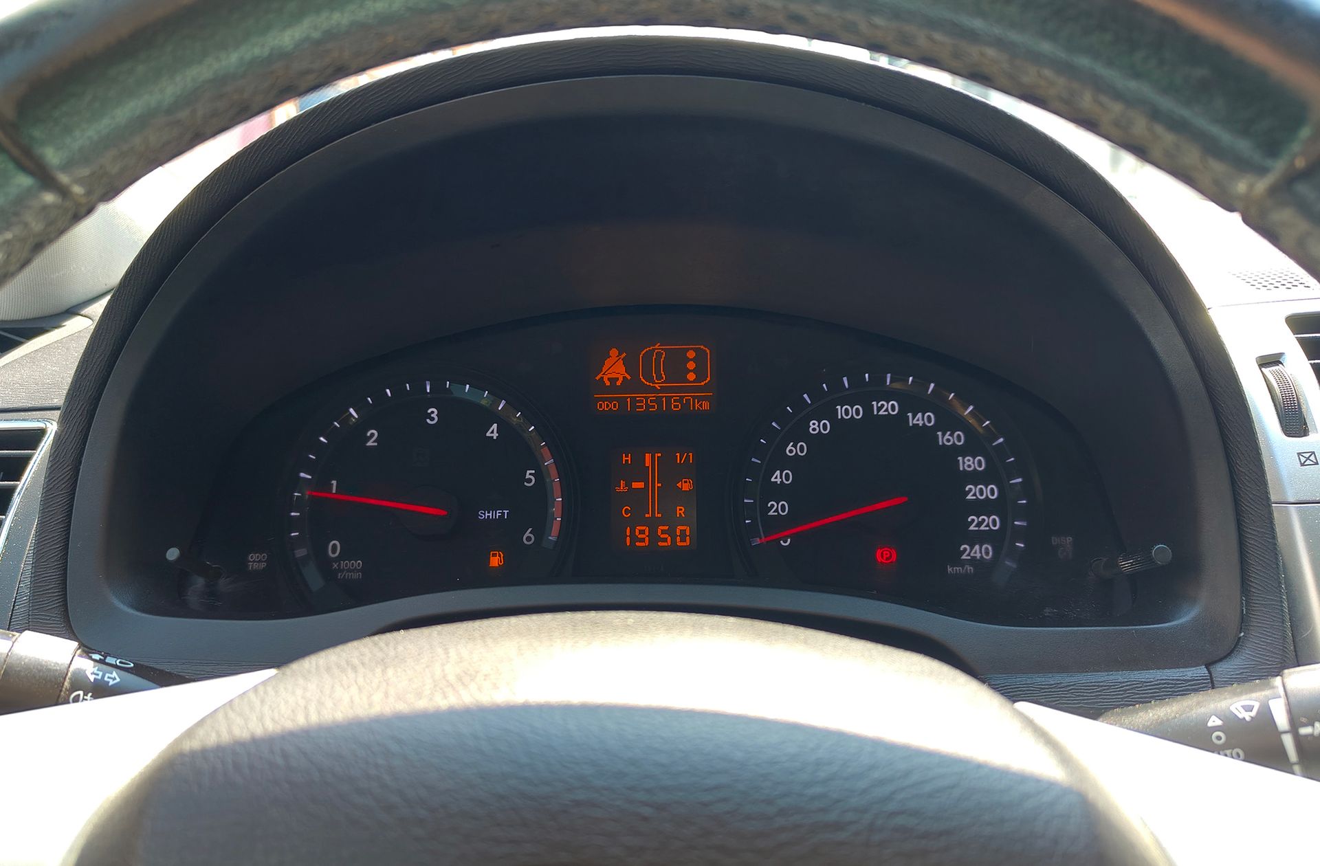 Toyota Avensis 120 D Advance - foto 18