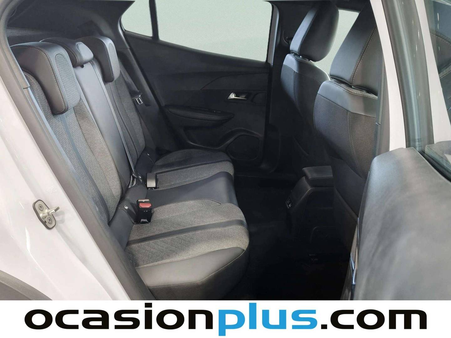 Peugeot 2008 Peugeot 2008 PureTech 100 S&S Allure (100 CV) gasolina