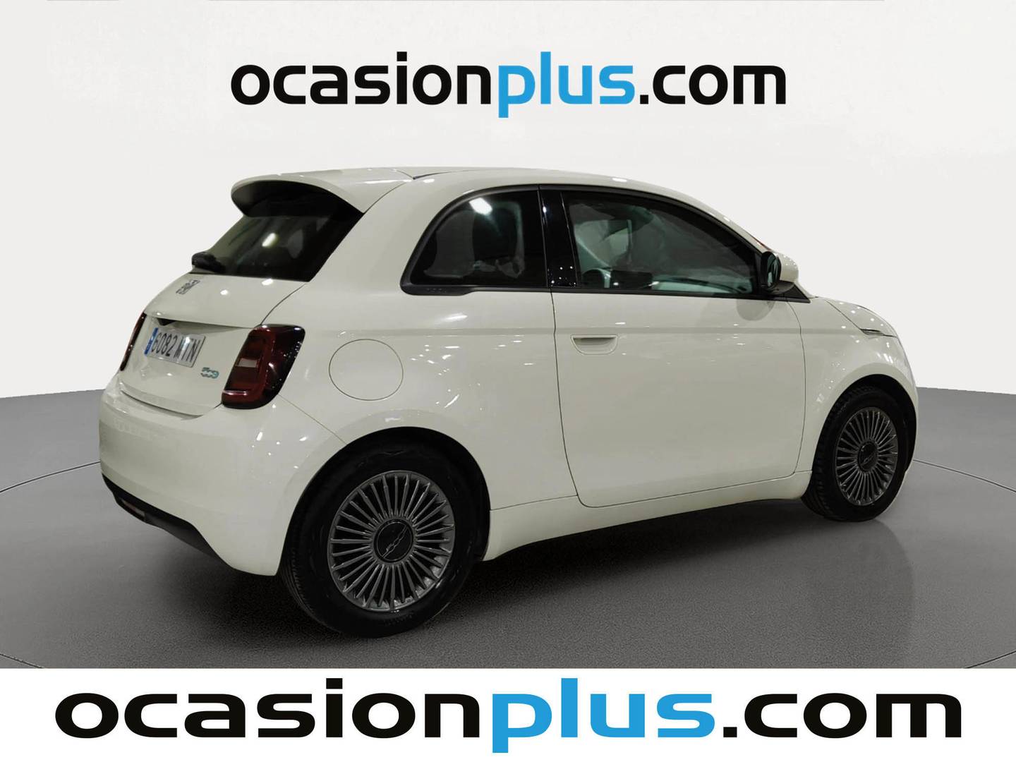 Foto trasera Fiat 500 Fiat 500 Electrico Icon Hb 320km (118 CV) derecha