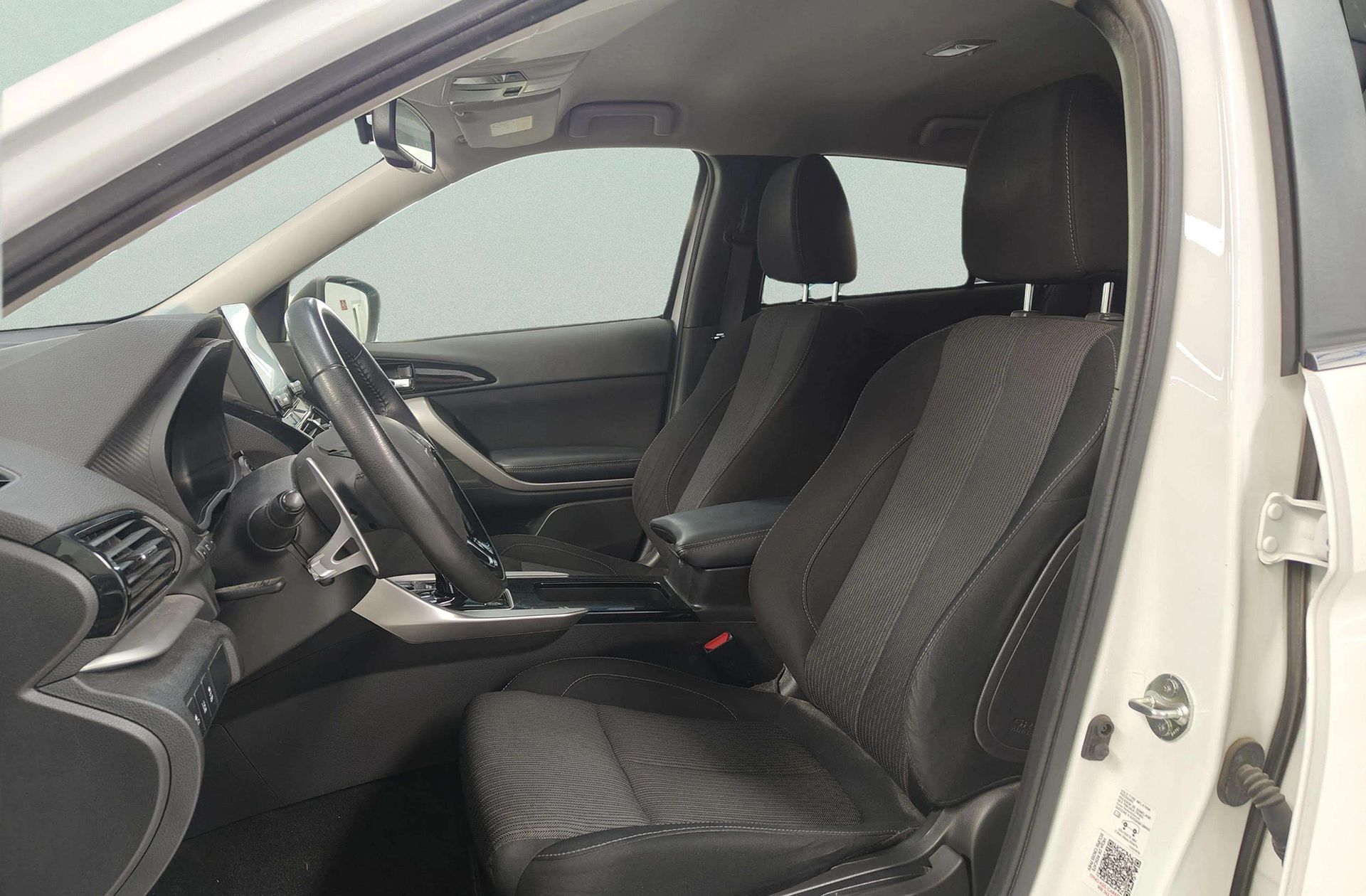 Mitsubishi Eclipse Cross 2.4 PHEV Motion 4WD - foto 10