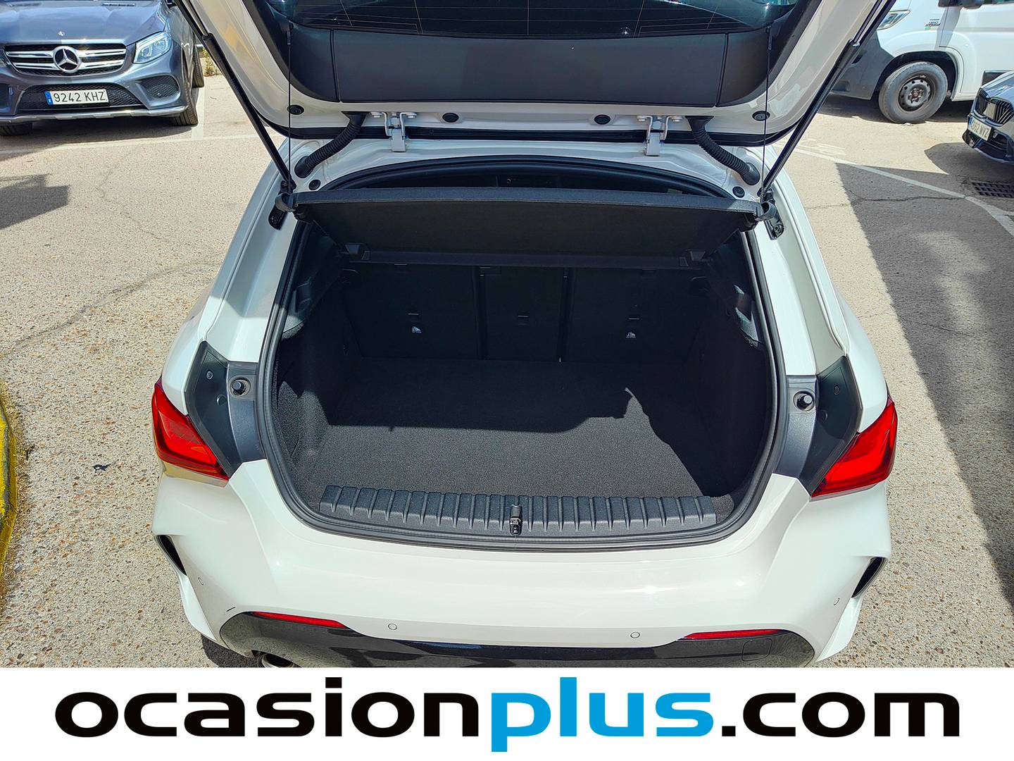 Fotos maletero BMW Serie 1 BMW Serie 1 118d (150 CV) Pack M